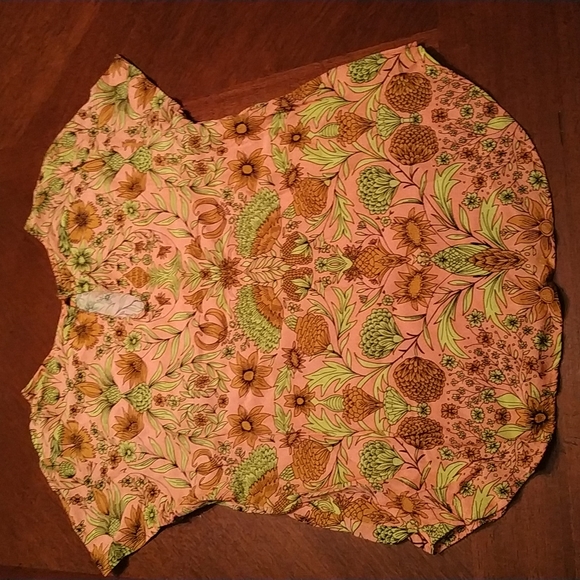 Women's shirt - Picture 2 of 2